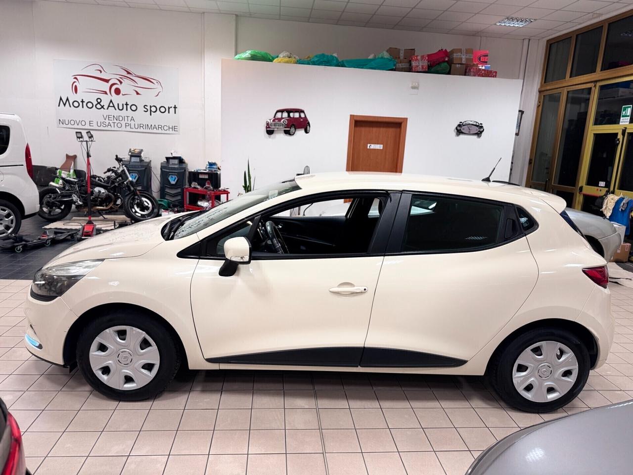 Renault Clio 1.2 75CV 5 porte Intens