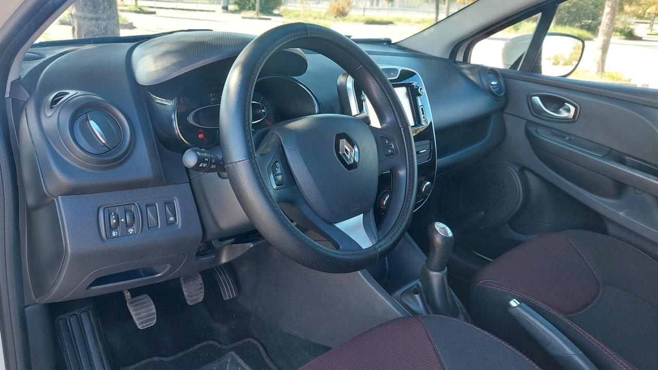 PARI AL NUOVO - RENAULT CLIO - 1.5 DIESEL - EURO 6 B