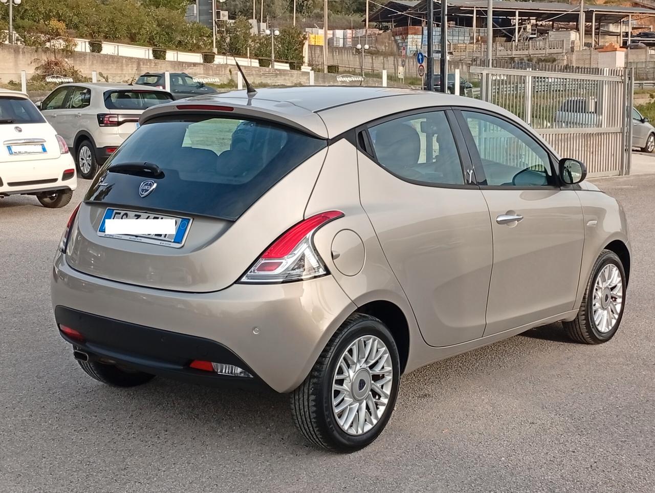 Lancia Ypsilon 1.3 MJT 16V 95 CV 5 porte S&S Platinum