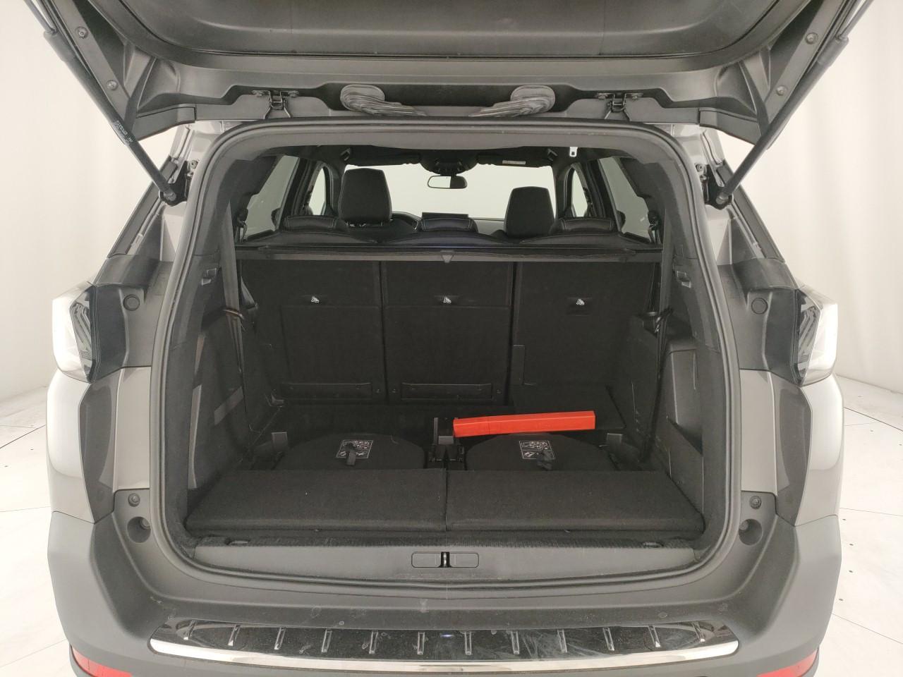 PEUGEOT 5008 1.2 puretech t Allure Pack 130cv (7 Posti)