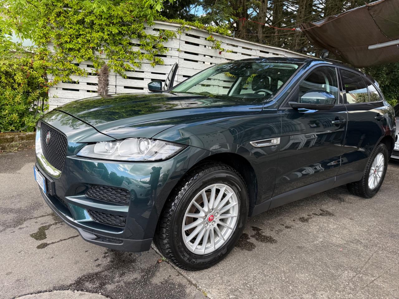 Jaguar F-Pace 2.0 D 180 CV AWD aut. PURE