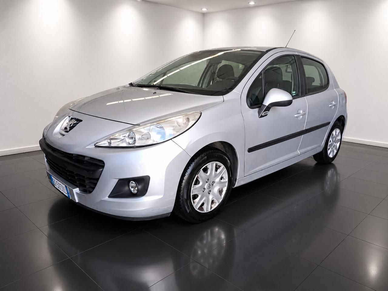 Peugeot 207 1.4 2010 HDI 70CV XS 5P Unicoproprietario Km 149.000 Distribuzione Fatta