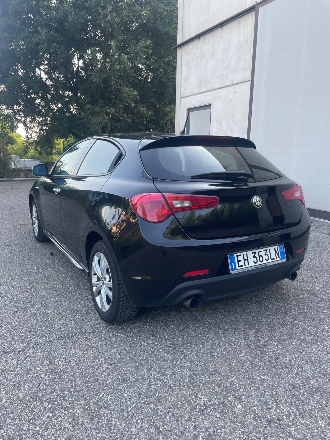 Alfa Romeo Giulietta 2.0 JTDm-2 140 CV Distinctive