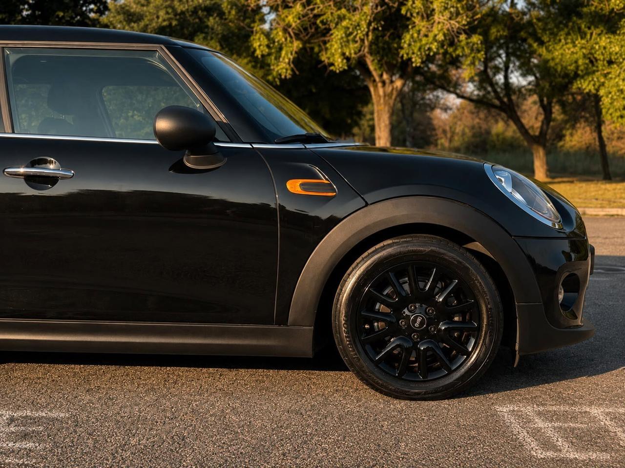 Mini 1.2 One first 75CV -TETTO-IN ARRIVO-