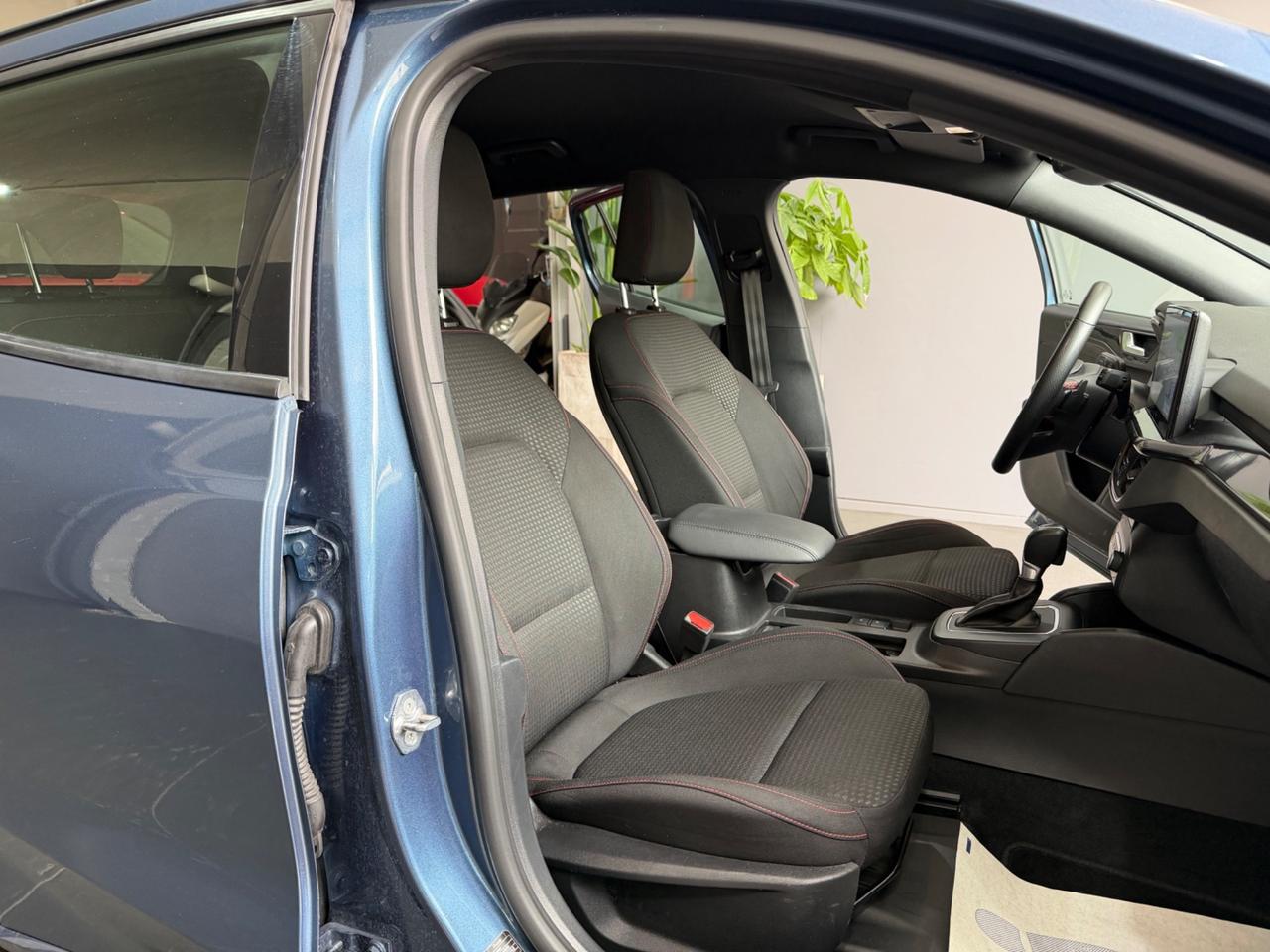 Ford Focus 1.0 EcoBoost Hybrid 125 CV SW ST-Line