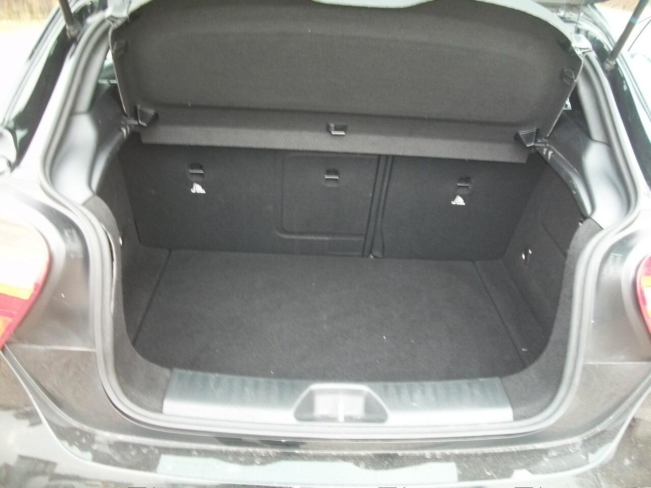 Mercedes-benz A 180 Premium CC 1595 KW 90 HP 122 KM 97650 TALIANDATI GARANZIA UN ANNO BENZINA EURO 06 NERA