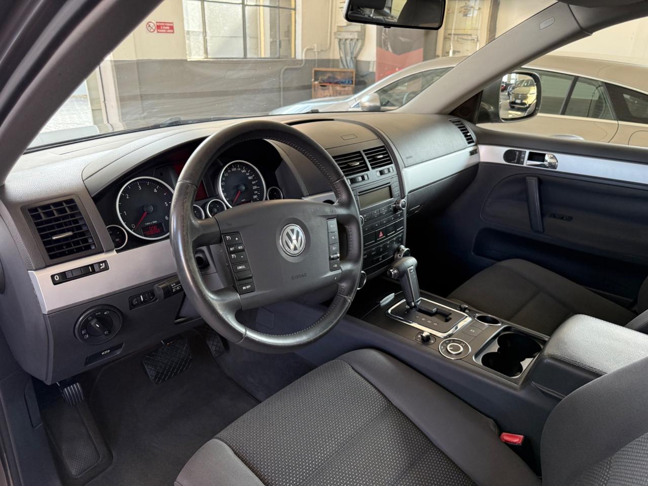 Volkswagen Touareg 2.5 R5 TDI DPF tiptronic