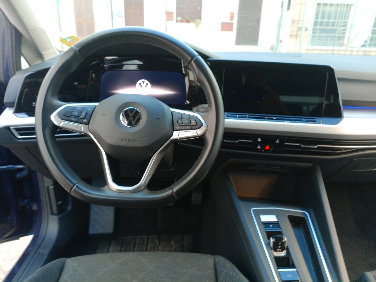 Volkswagen Golf 1.0 TSI EVO Life