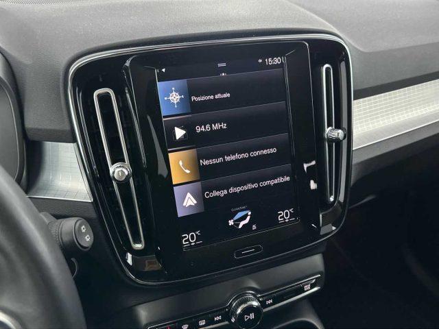 VOLVO XC40 T3 Geartronic Momentum