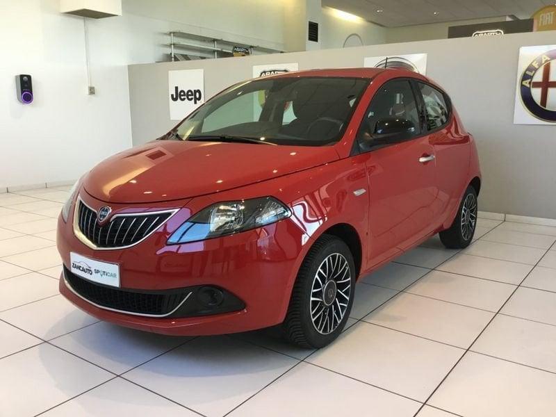 Lancia Ypsilon 1.0 FireFly 70cv Hybrid Platino