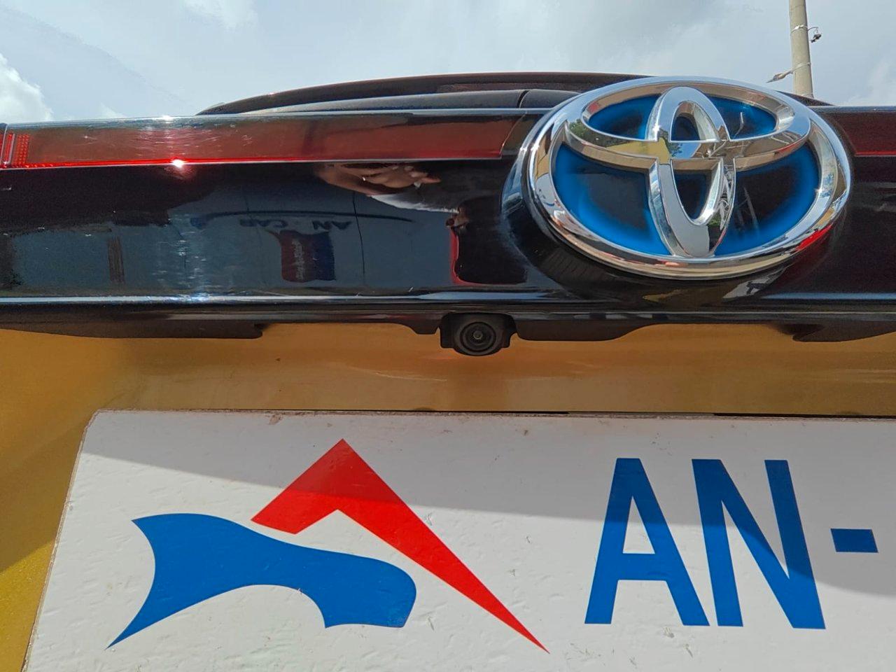 Toyota Yaris Cross 1.5h Premiere fwd 116cv e-cvt