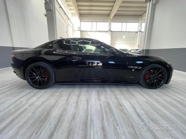 Maserati GranTurismo 4.7 V8 MC Stradale cambio cor