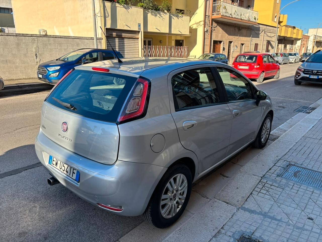 FIAT PUNTO 1.3 MJT 2014