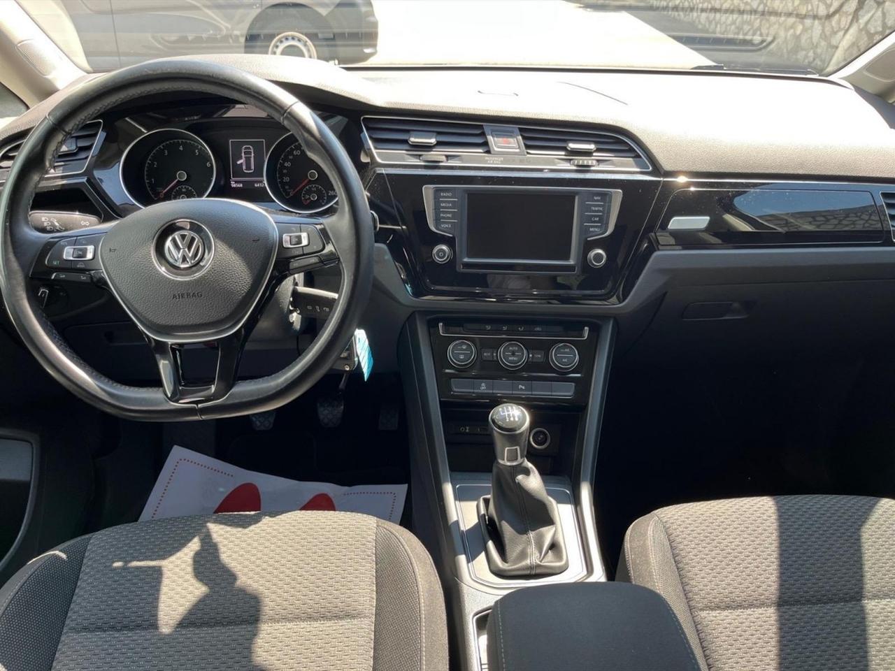 Volkswagen Touran 1.4 tsi business