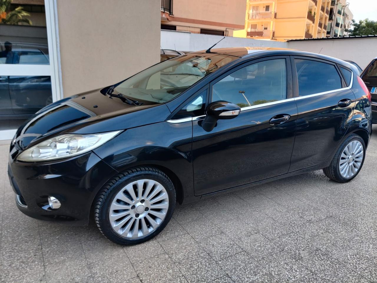 Ford Fiesta 1.4 TDCi 5p. Titanium