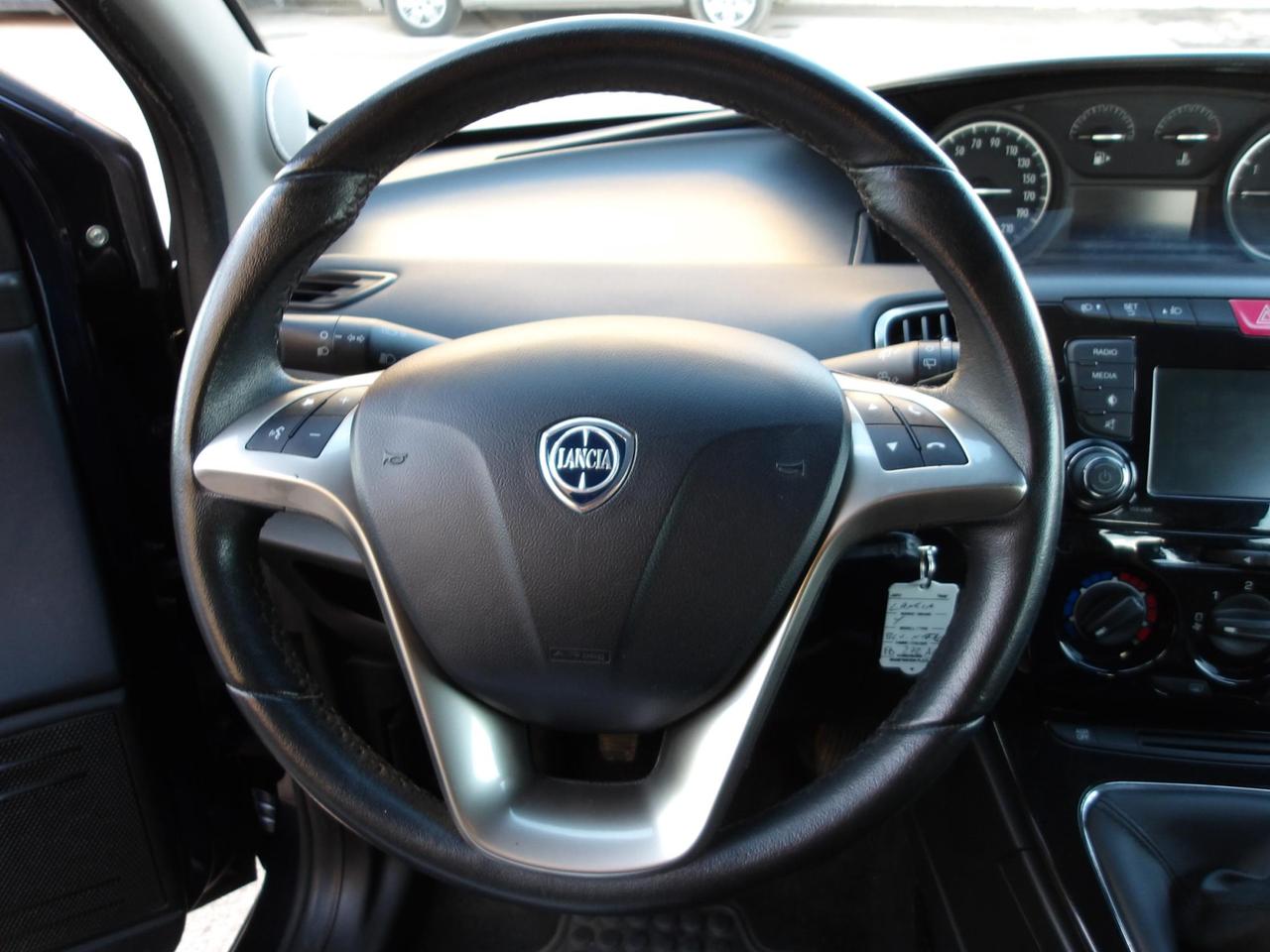 Lancia Ypsilon 5 Porte Ypsilon 1.2 Elefantino Blur 69cv