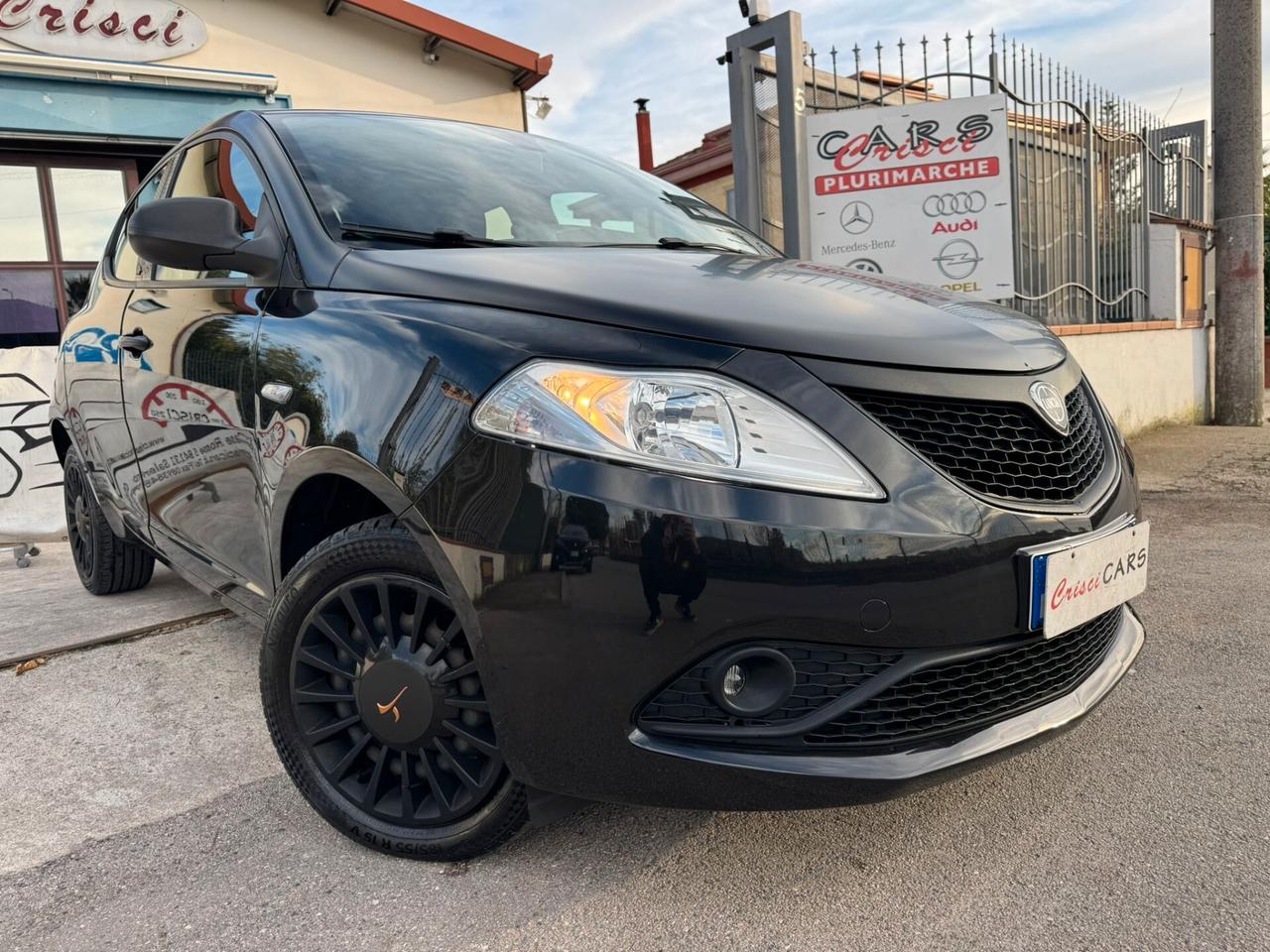 Lancia Ypsilon 1.2 69 CV 5 porte Platinum