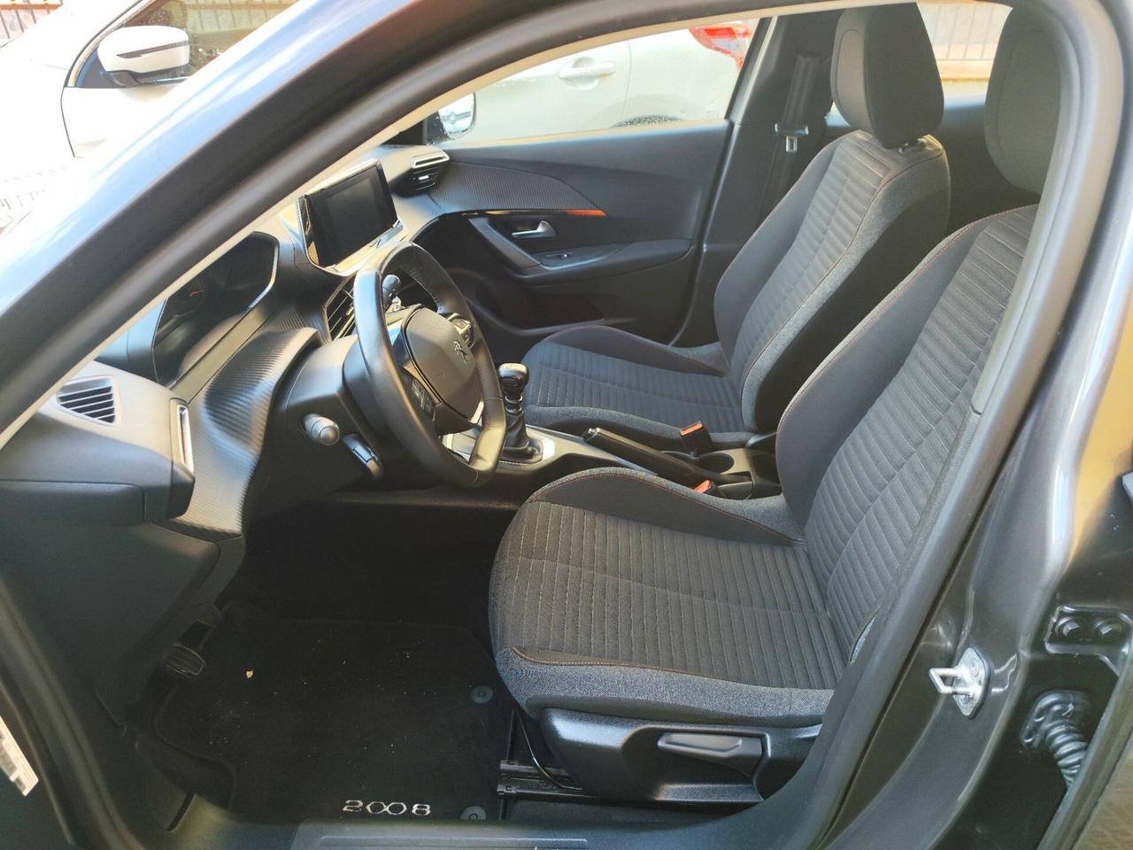 Peugeot 2008 1.5 Business 110cv - 2021