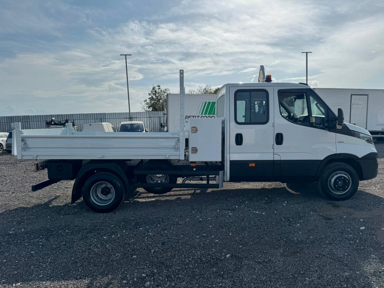 IVECO DAILY 70C15 DOPPIA CABINA RIBALTABILE 7 POSTI RIF:5524