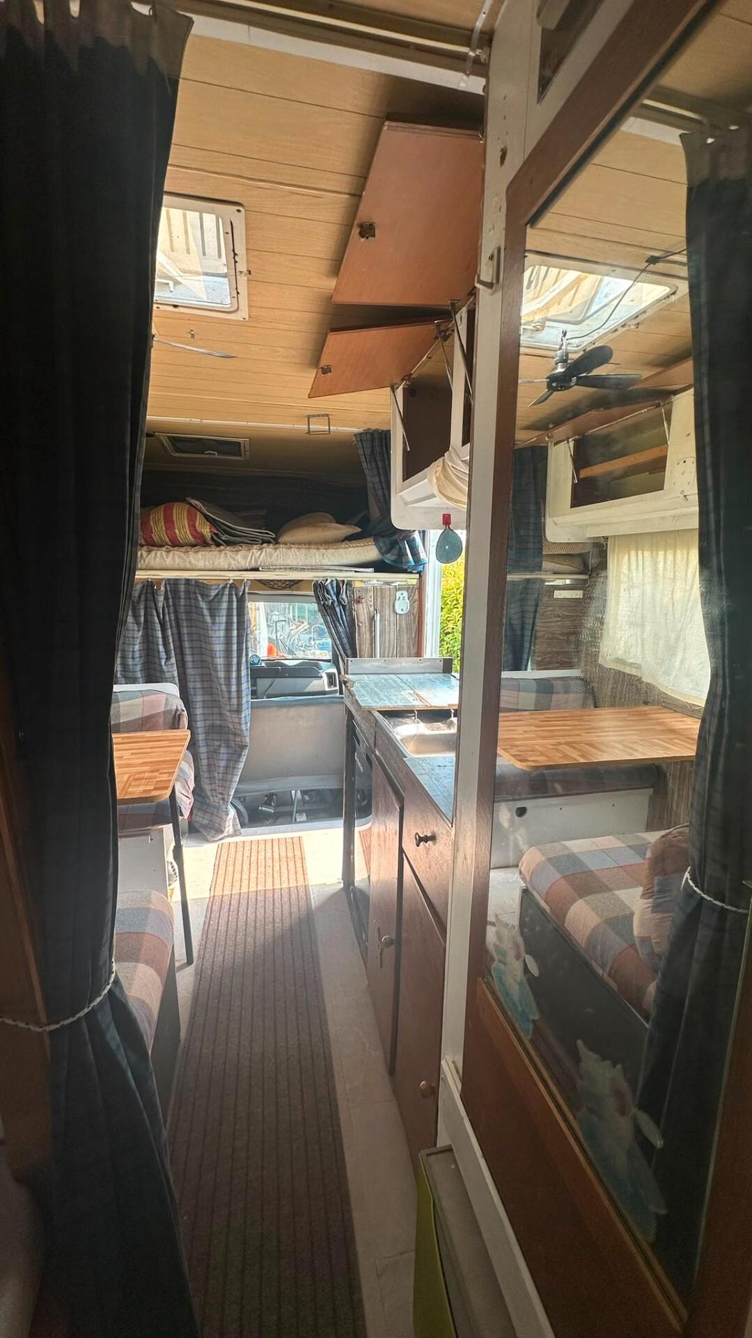 Ford transit 2.5 td. Pronto per il vostro viaggio