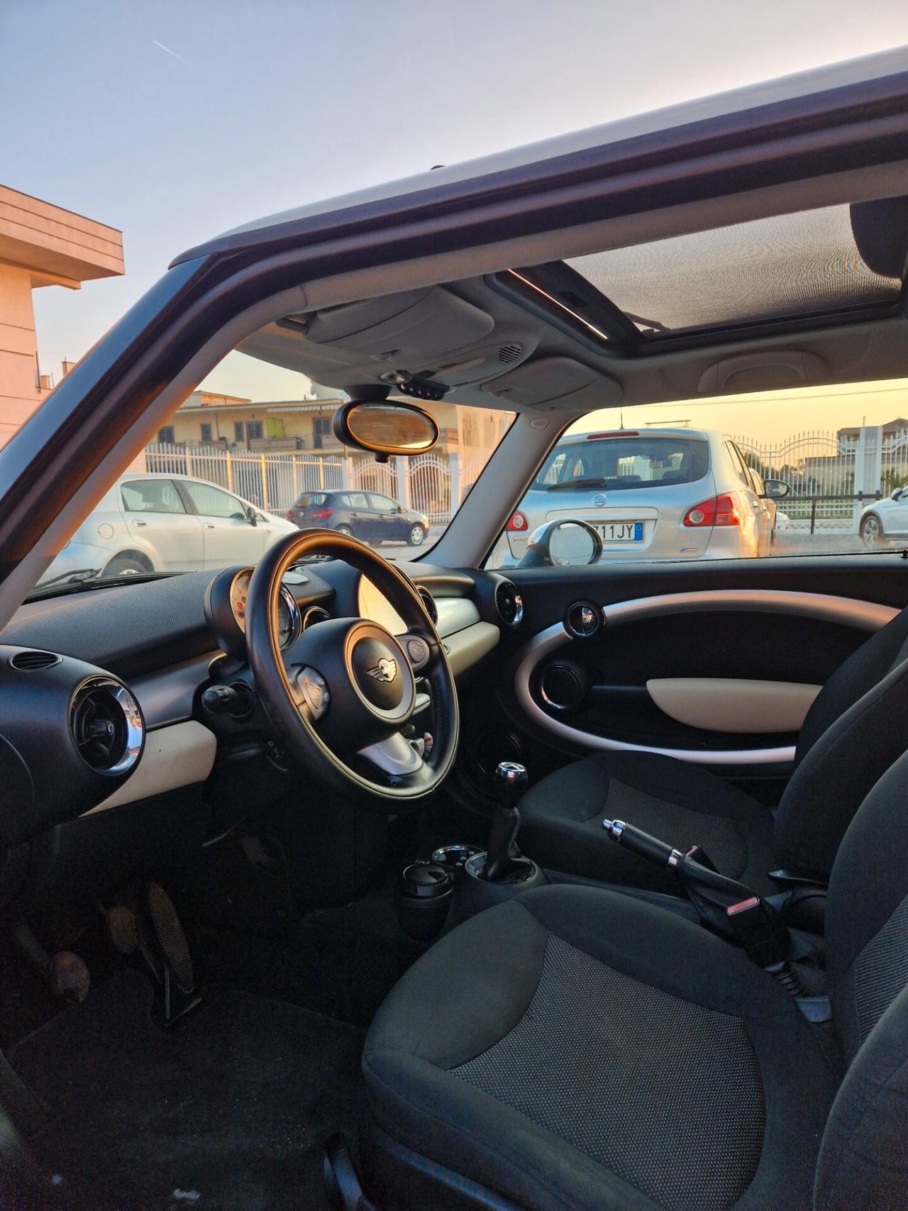 Mini Mini 1.6 16V Cooper D 50 Mayfair