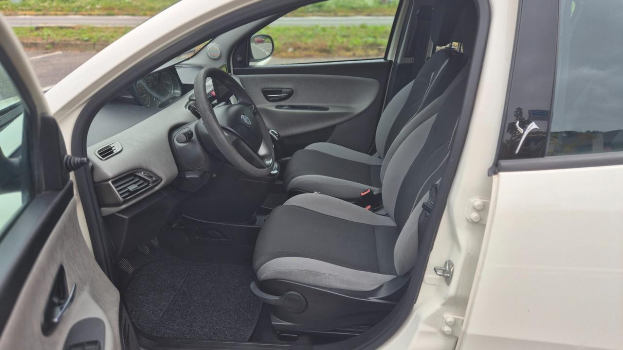 Lancia Ypsilon 1.2 69 CV 5 porte S&S