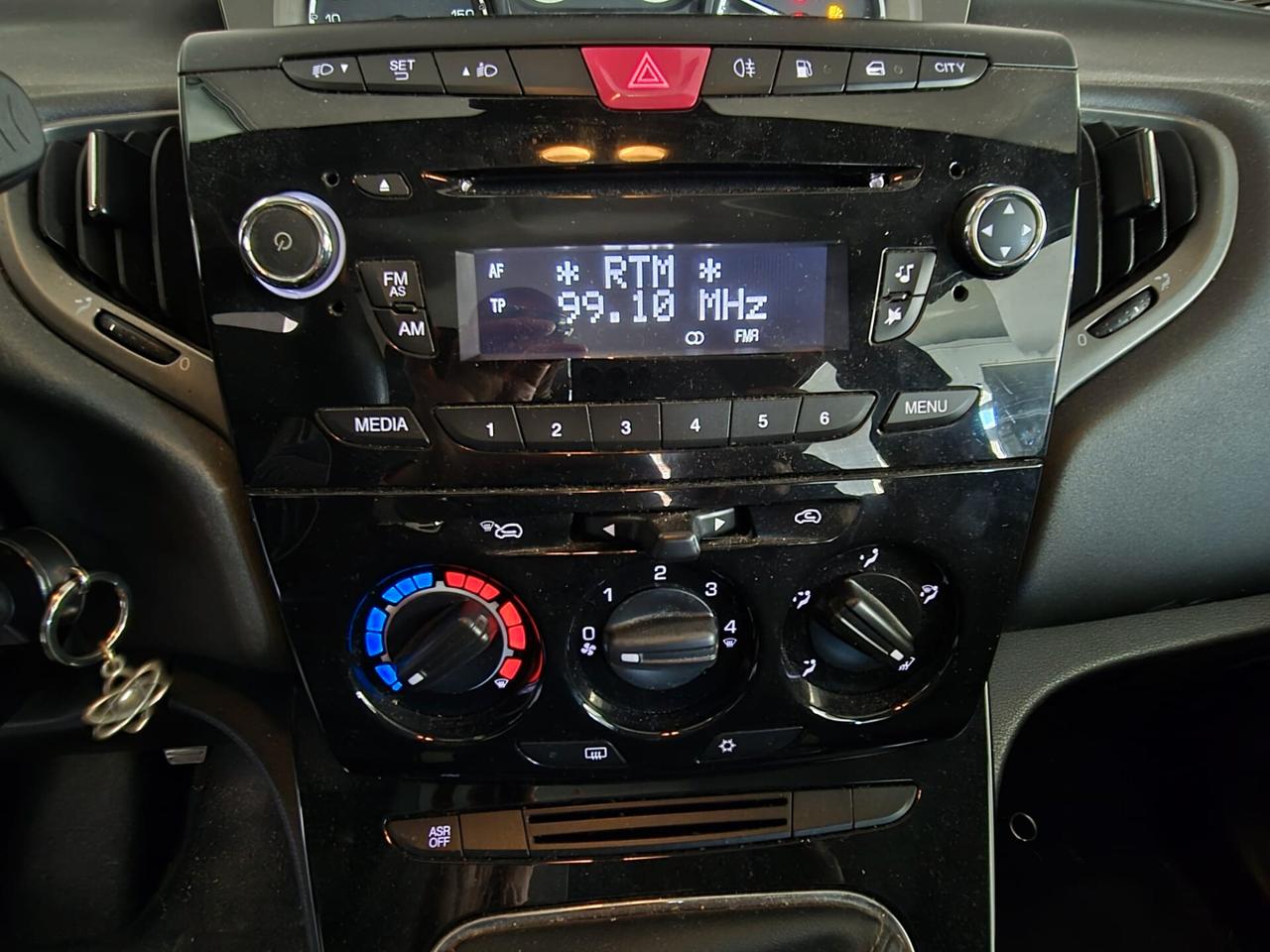 Lancia Ypsilon 1.2 69 CV 5 porte GPL Ecochic Gold