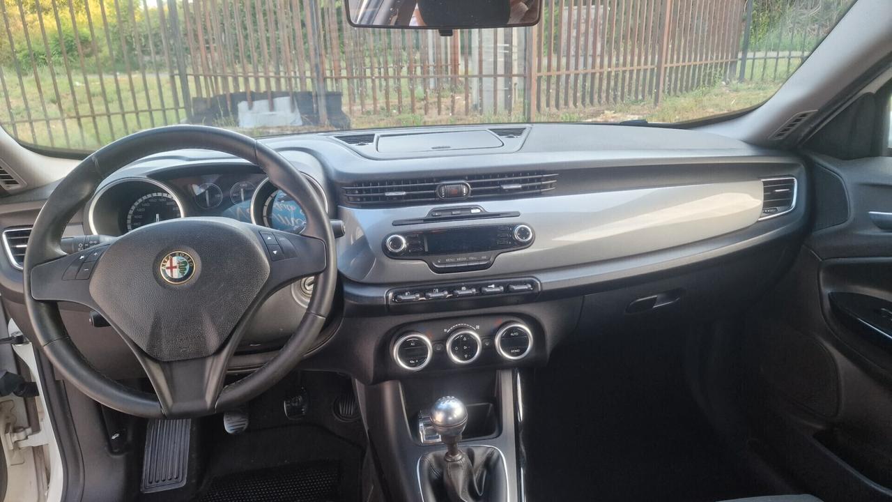 Alfa Romeo Giulietta 1.6 JTDm-2 105 CV EXCLUSIVE - 2013