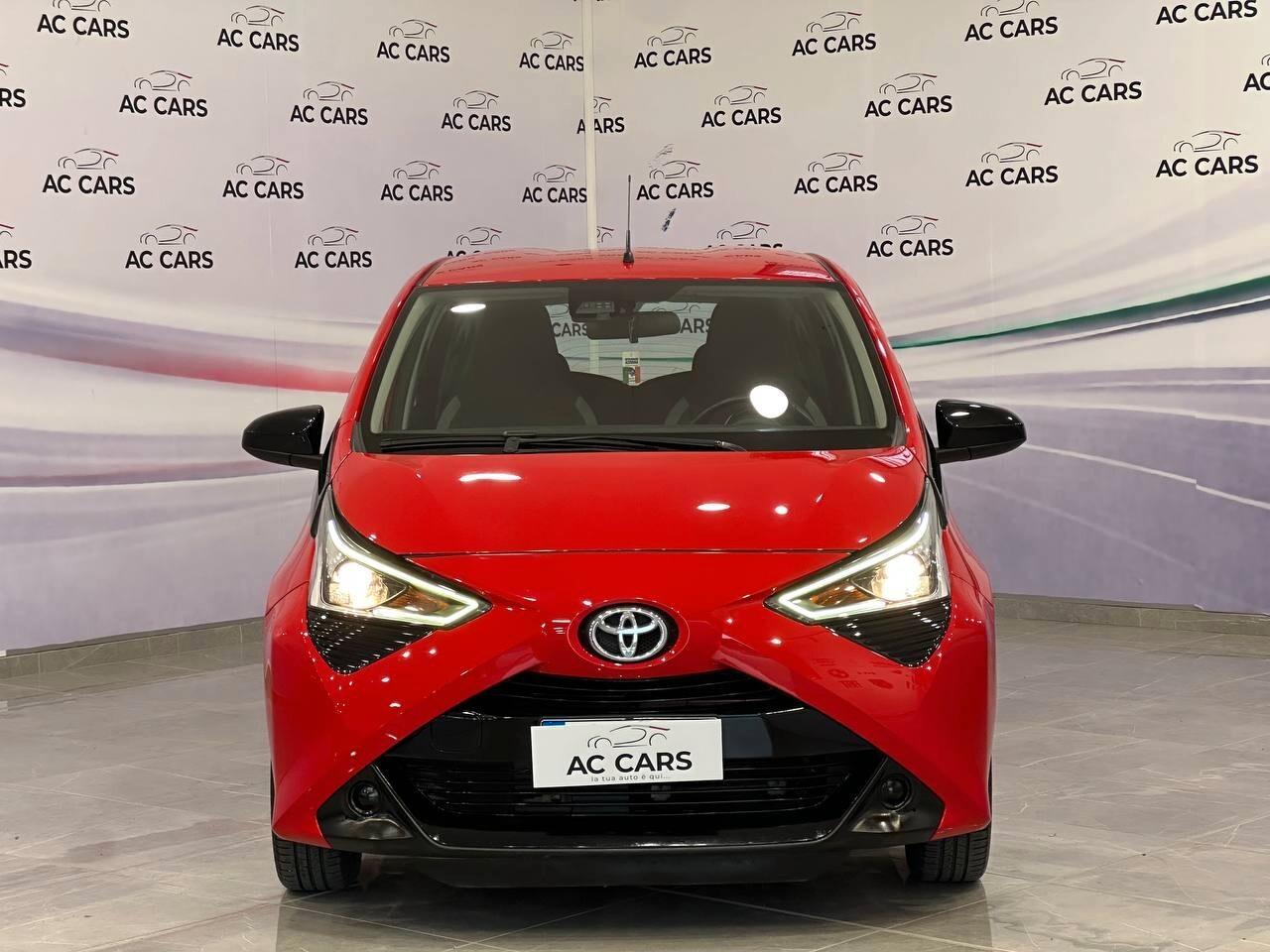 Toyota Aygo Connect 1.0 VVT-i 72 CV 5 porte x-clusiv perfetta