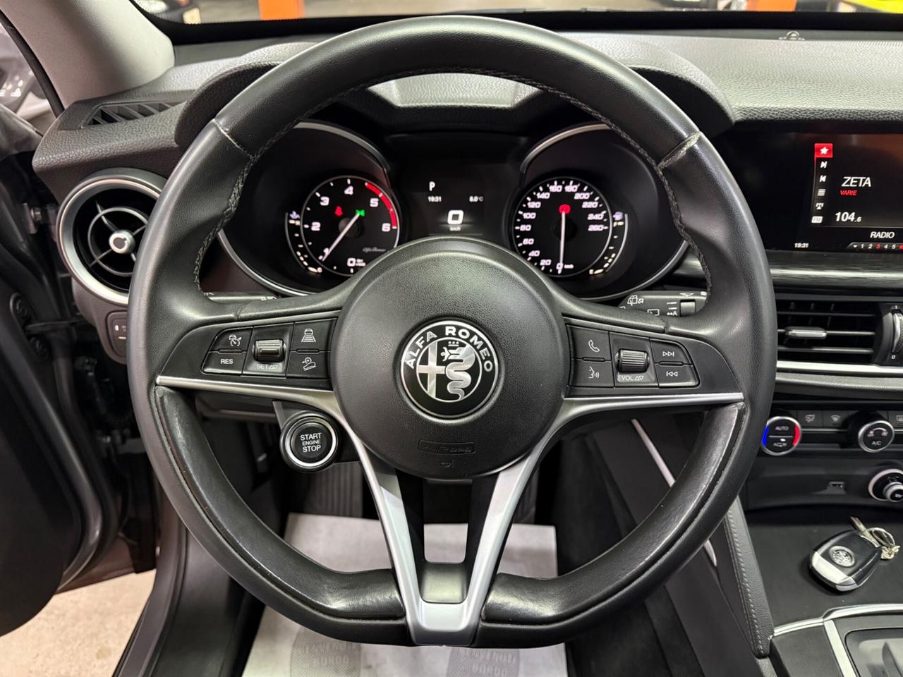 Alfa Romeo Stelvio 2.2 Turbodiesel 160 CV AT8 RWD Business