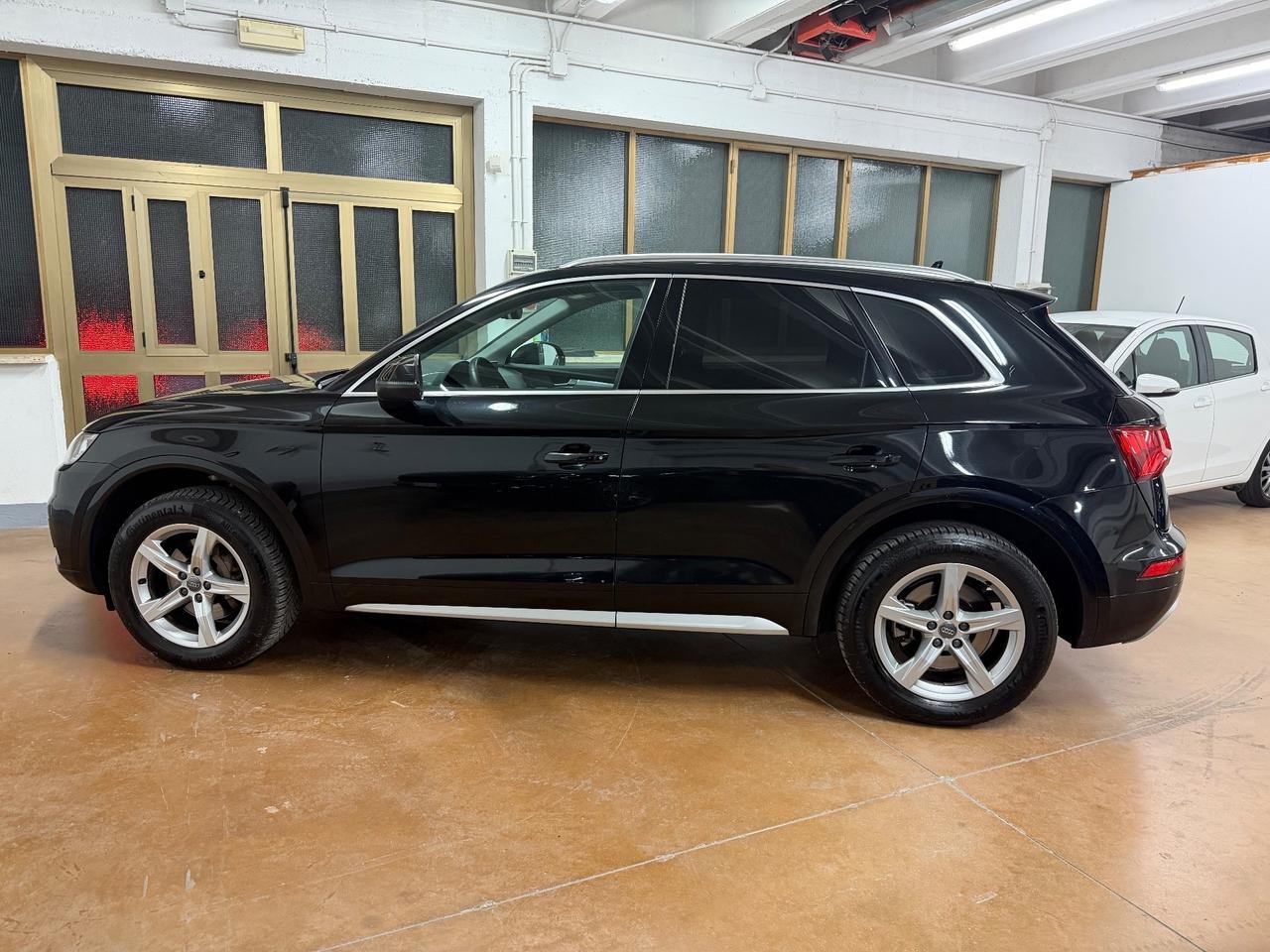 Audi Q5 40 TDI quattro S tronic Business Sport