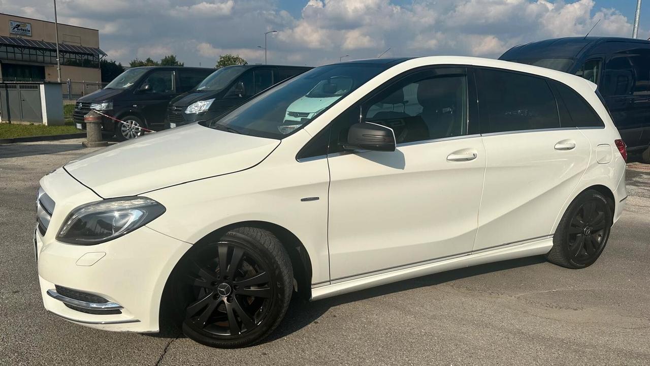Mercedes-benz B 200 CDI BlueEFFICIENCY Premium