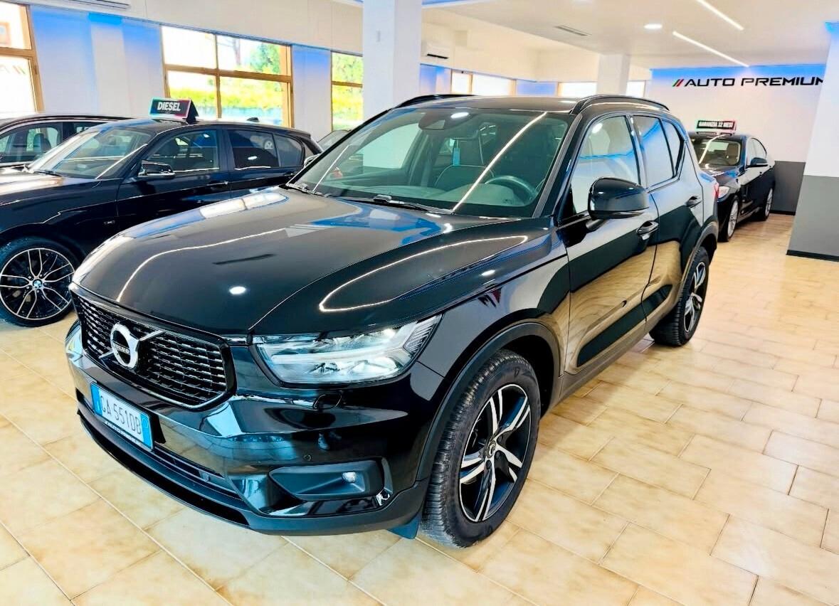 Volvo XC40 D3 R-design - R.Cam - CarPlay