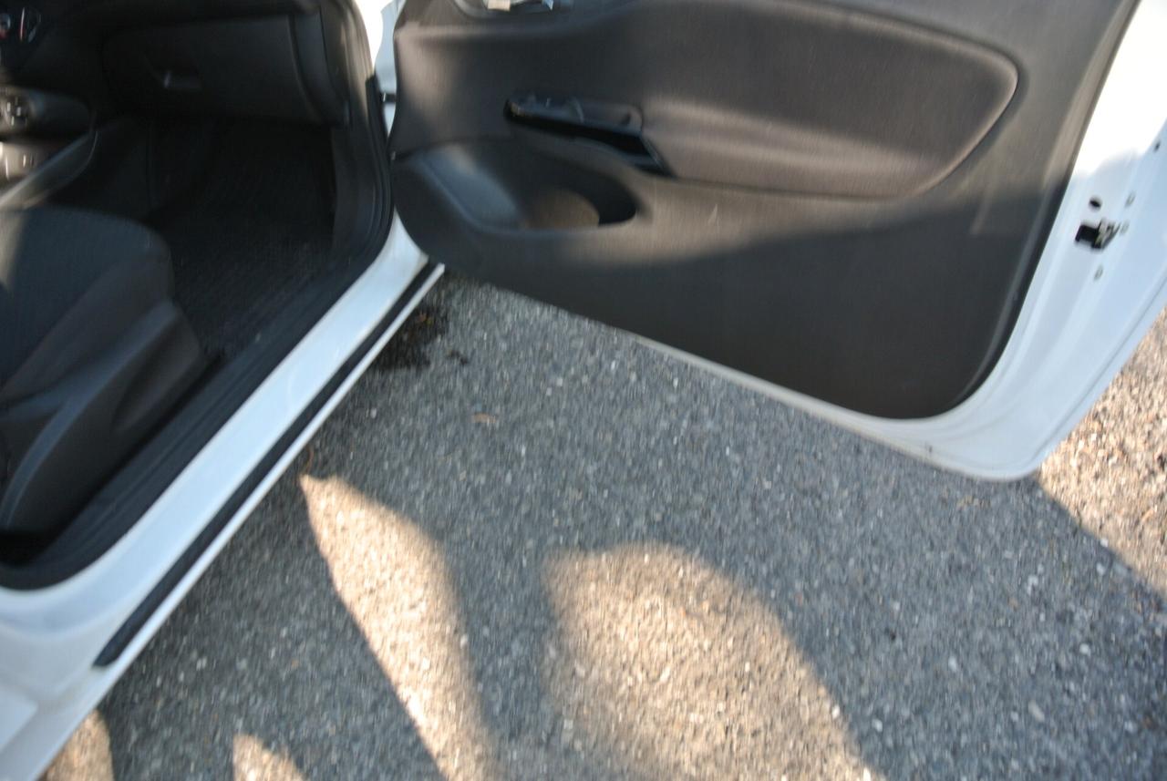 Opel Corsa 1.4 90CV GPL Tech Coupé n-Joy