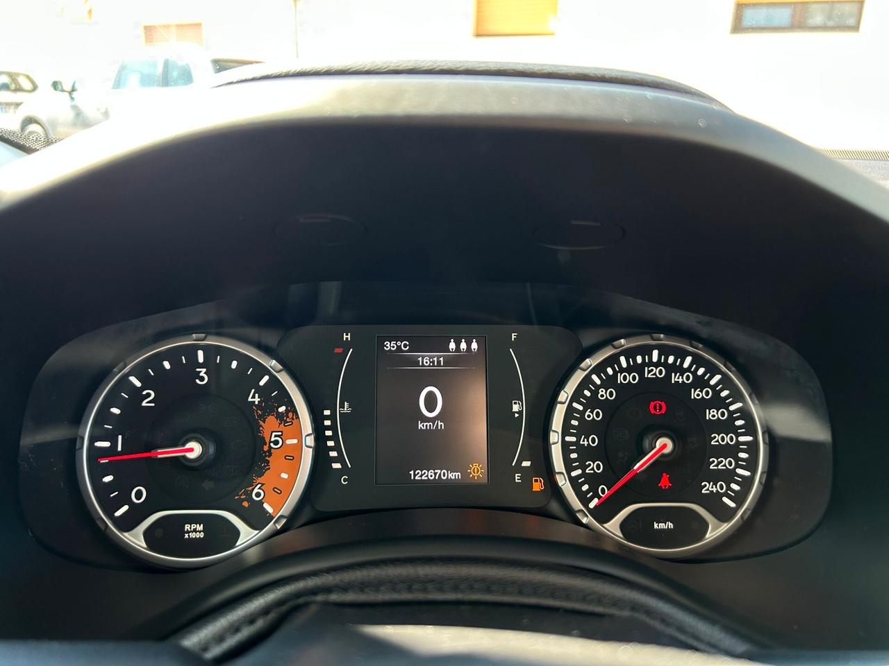 Jeep Renegade 1.6 MJ 120 LONGITUDE Km122.000-2015
