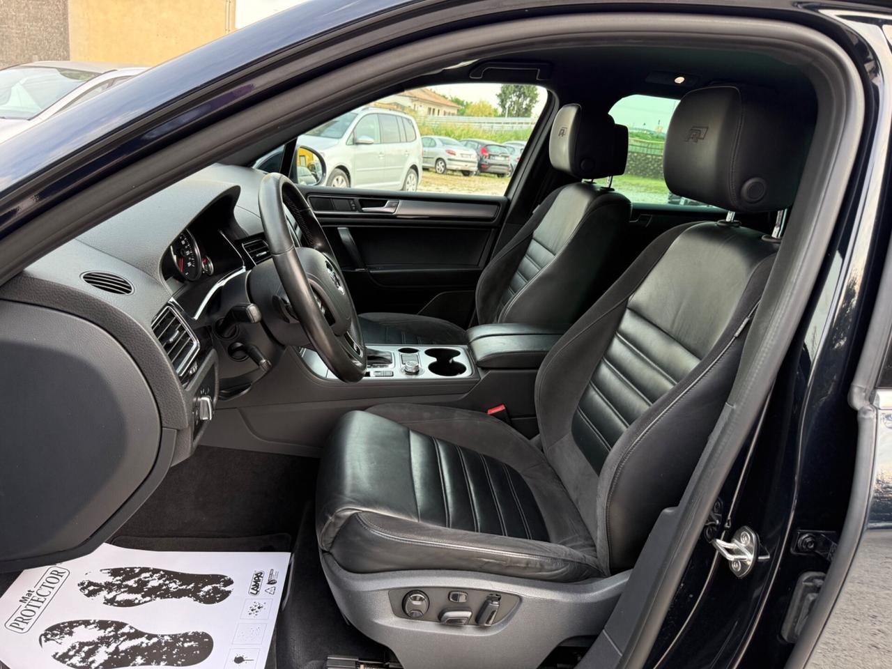 Volkswagen Touareg 3.0 TDI 262 CV R-Line