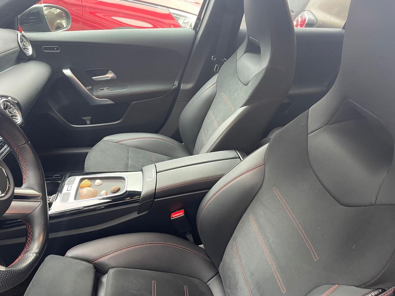 Mercedes-benz A 180 Automatic AMG Line Premium Plus