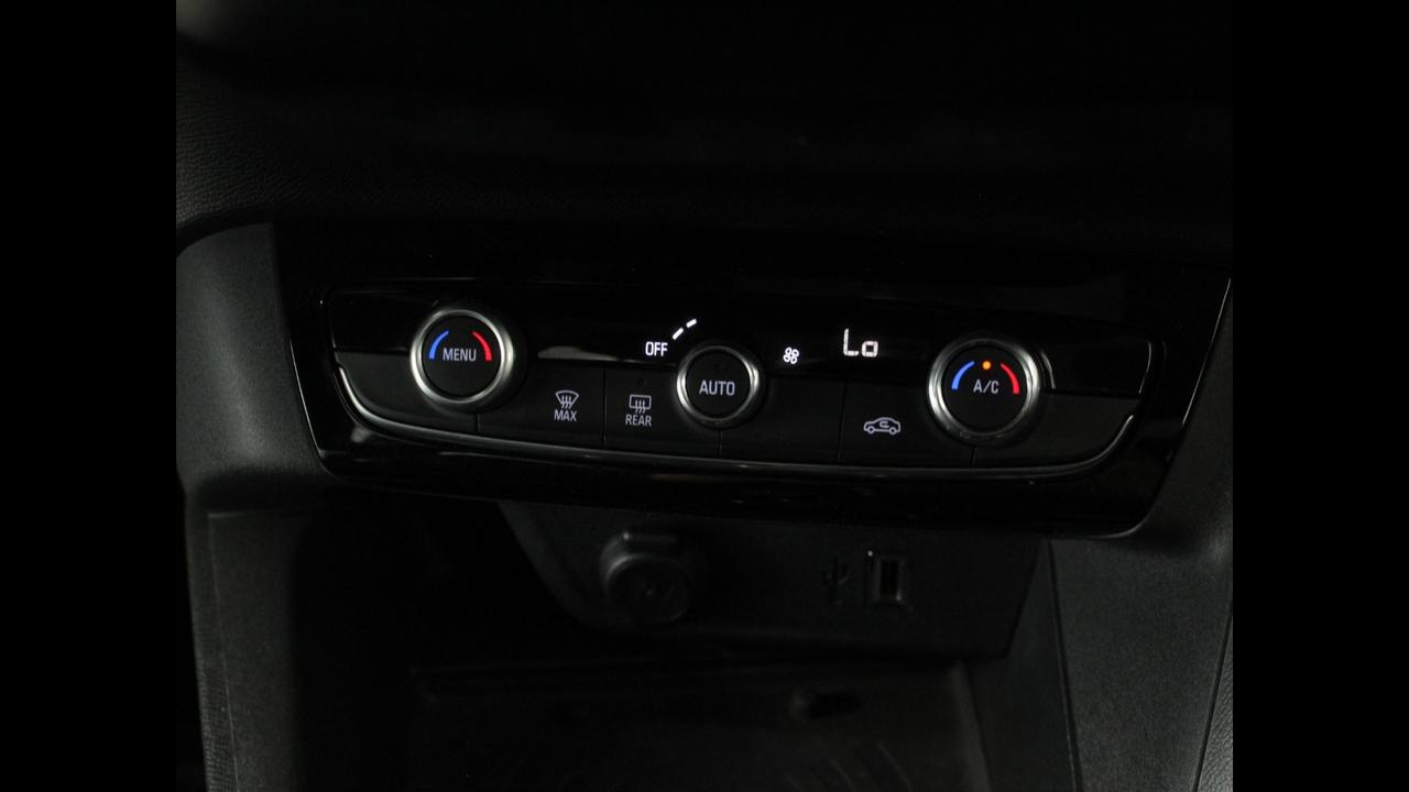 OPEL Corsa VI 2020 - Corsa e- Elegance