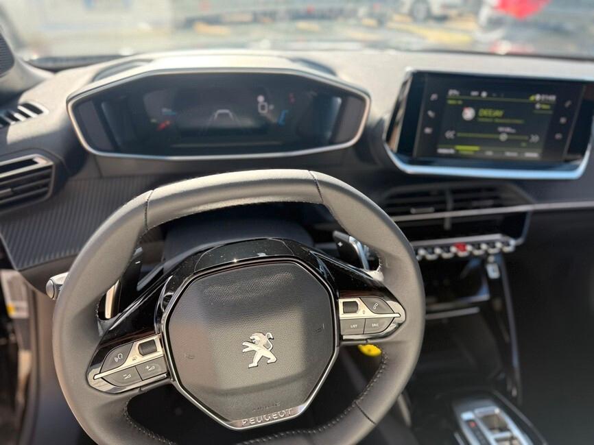 Peugeot 2008 BlueHDi 130 S&S EAT8 Allure Pack