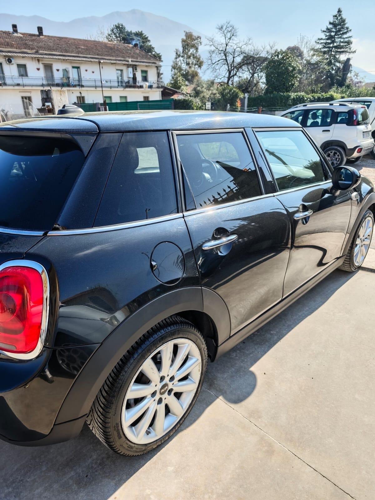 Mini 1.5 Cooper D Hype cambio automatico full