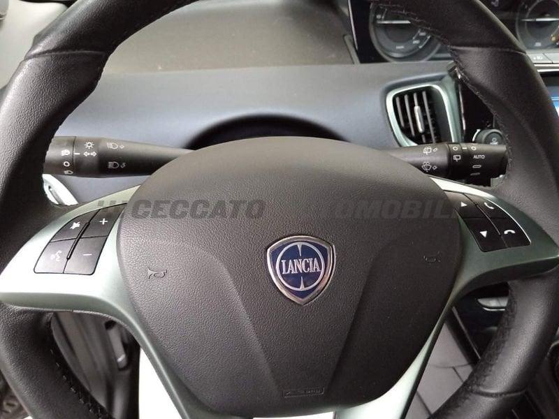 Lancia Ypsilon Ypsilon My24 402 Platino 1.0