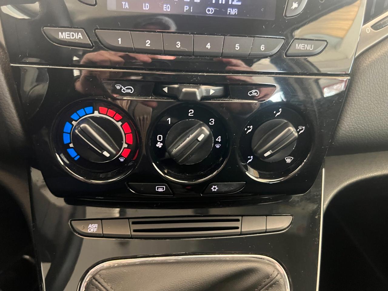 Lancia Ypsilon 1.2 69 CV 5 porte GPL Ecochic Gold OK NEOPATENTATI