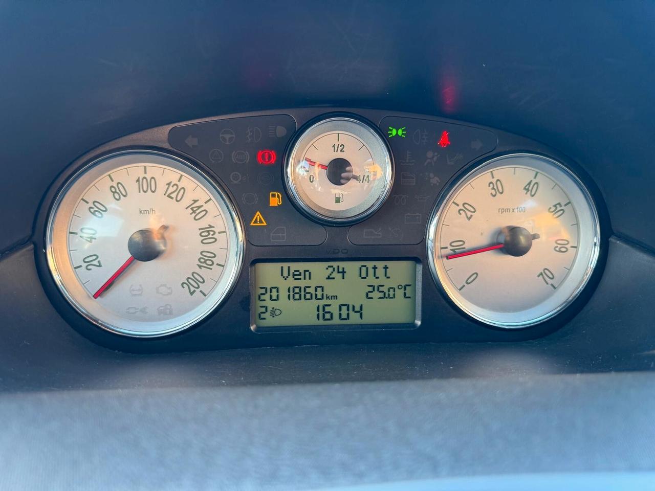 Lancia Ypsilon 1.2 BENZ 60CV ORO NEOPATENTATI 2010