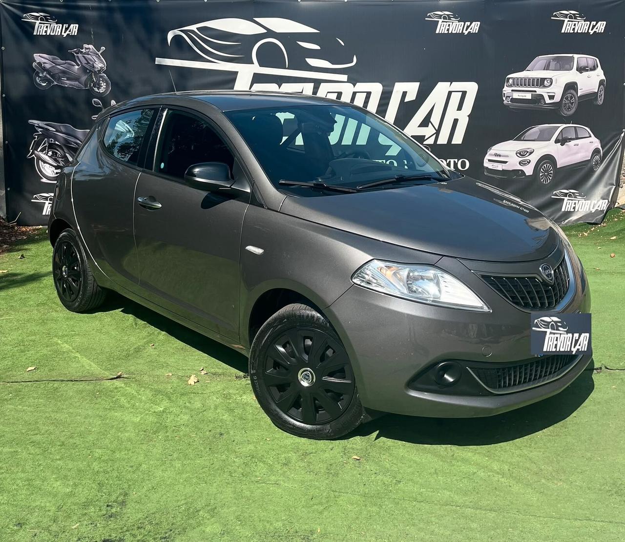 Lancia Ypsilon 1.0 FireFly 5 porte S&S Hybrid Alberta Ferretti