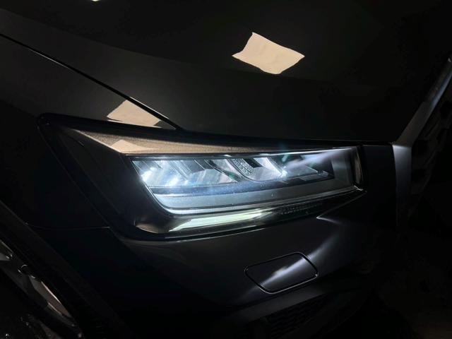 AUDI Q2 35 TFSI S tronic Business