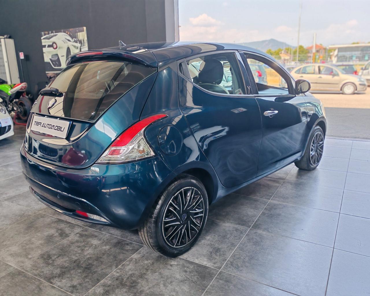 Lancia Ypsilon 1.2 GPL 69 cv Gold