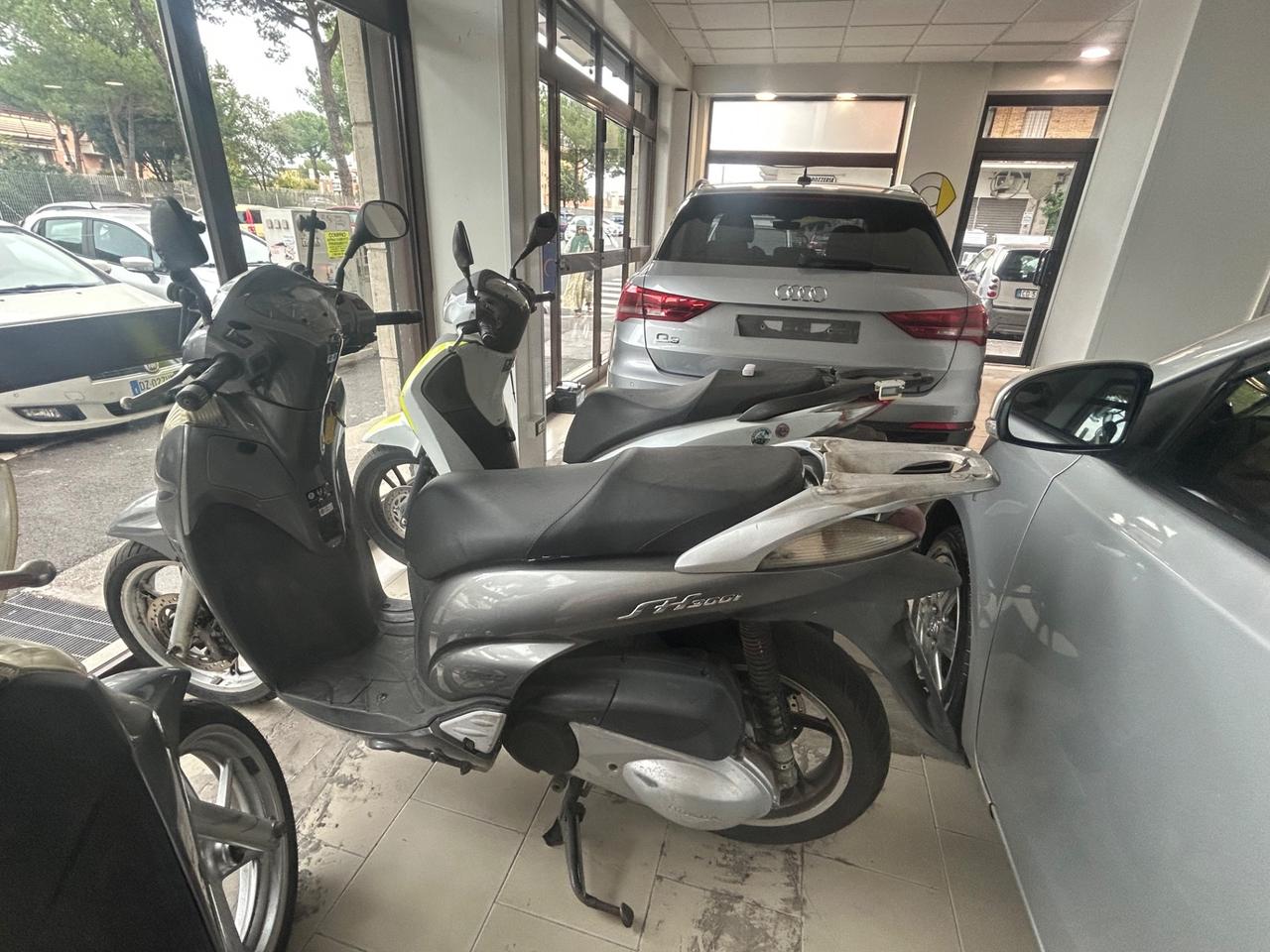 Honda SH 300