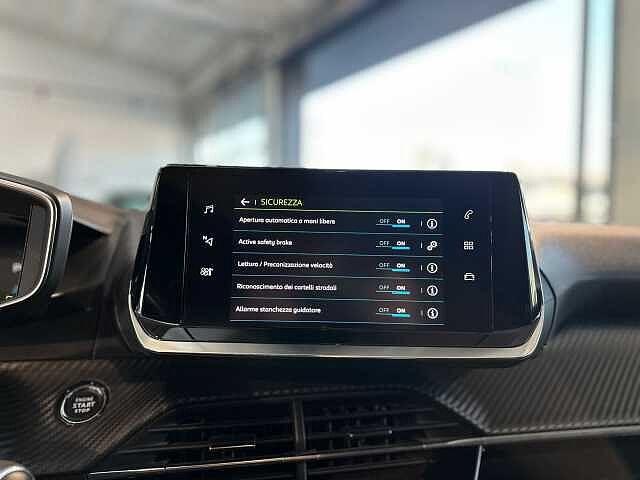 Peugeot 208 motore elettrico 136 CV 5 porte Allure Pack