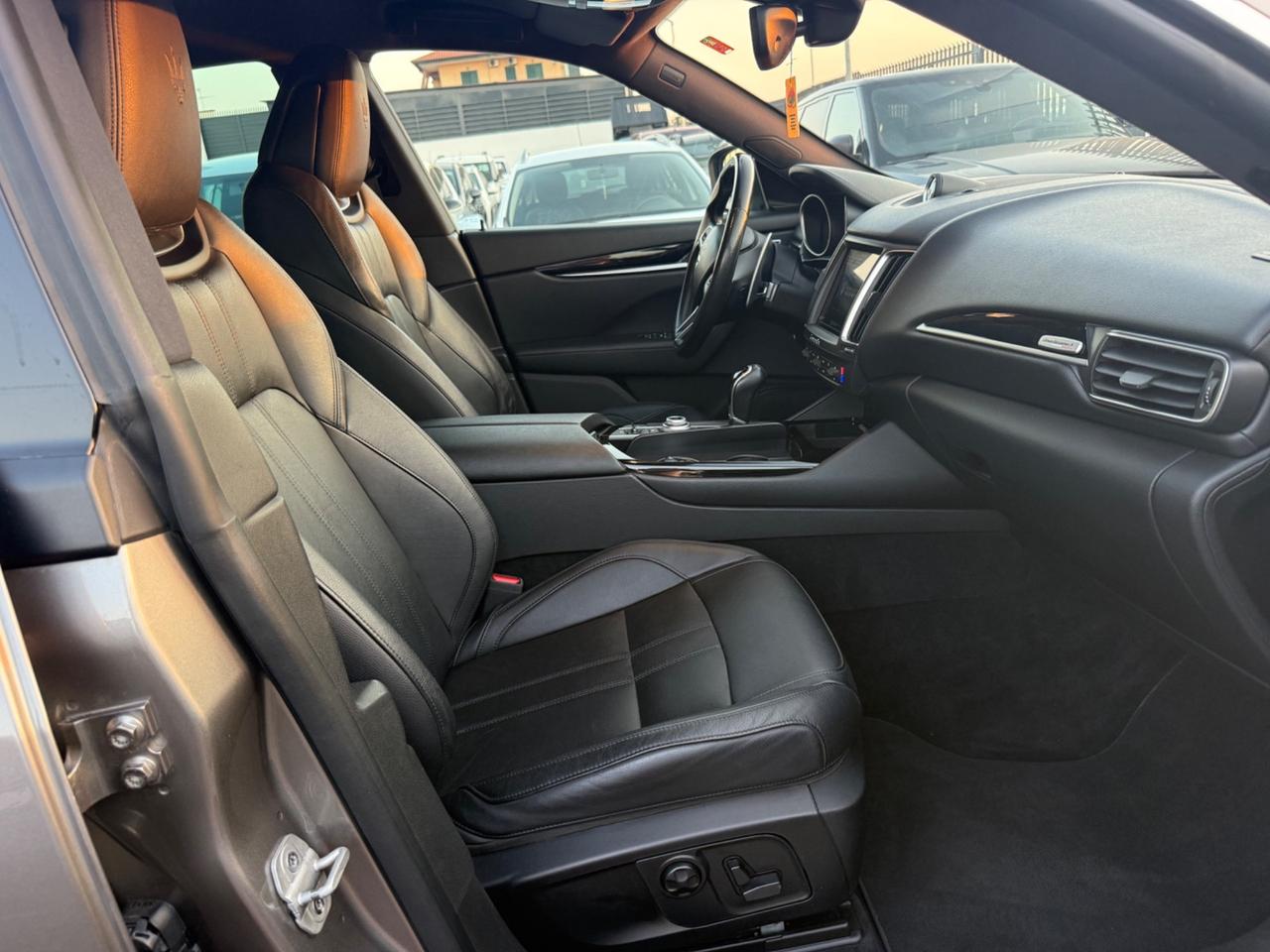 Maserati Levante V6 Diesel 275 CV AWD Gransport