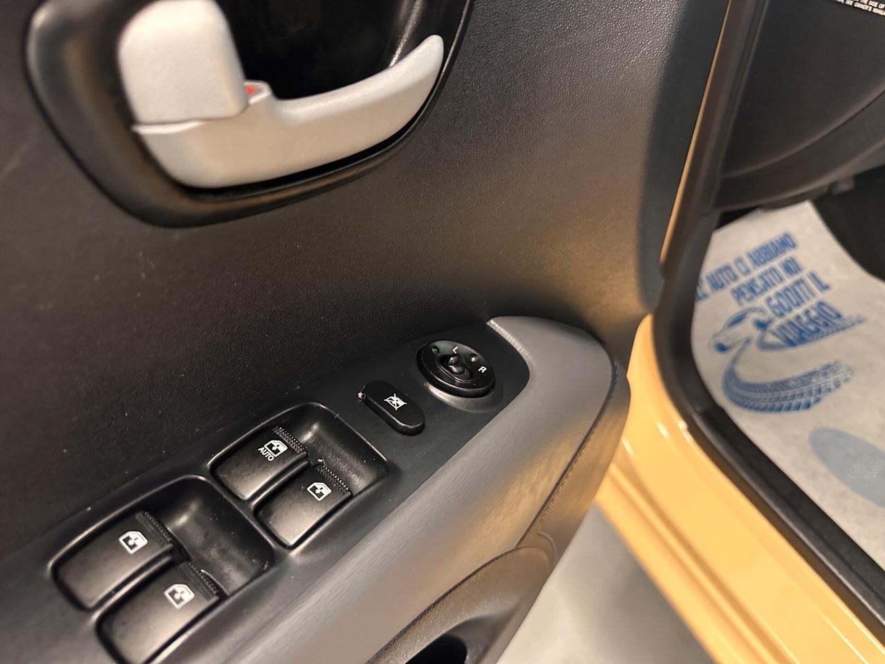 HYUNDAI I 10 1.1 BENZINA CAMBIO AUTOMATICO (78000 MILA KM )